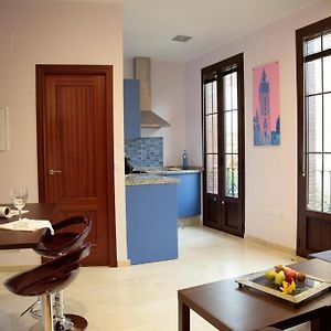Rey De Sevilla Flats - Macarena